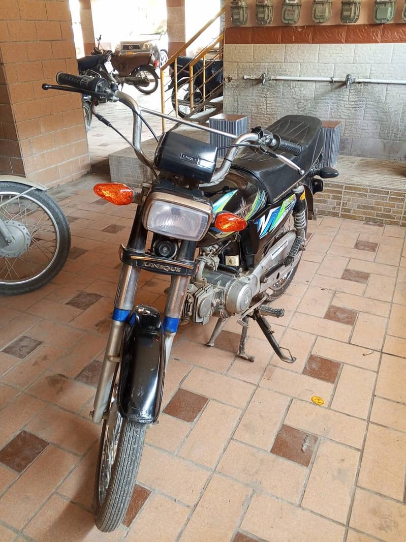 Unique UD70 3