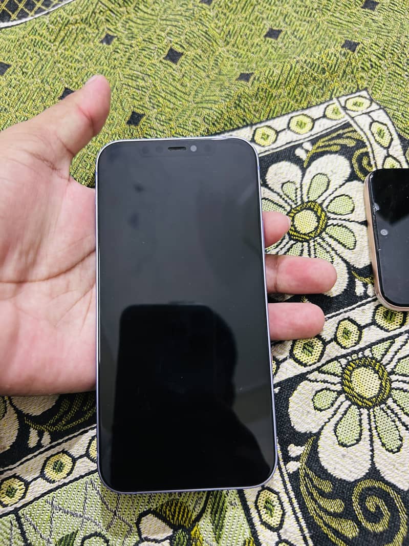 iphone 12 2