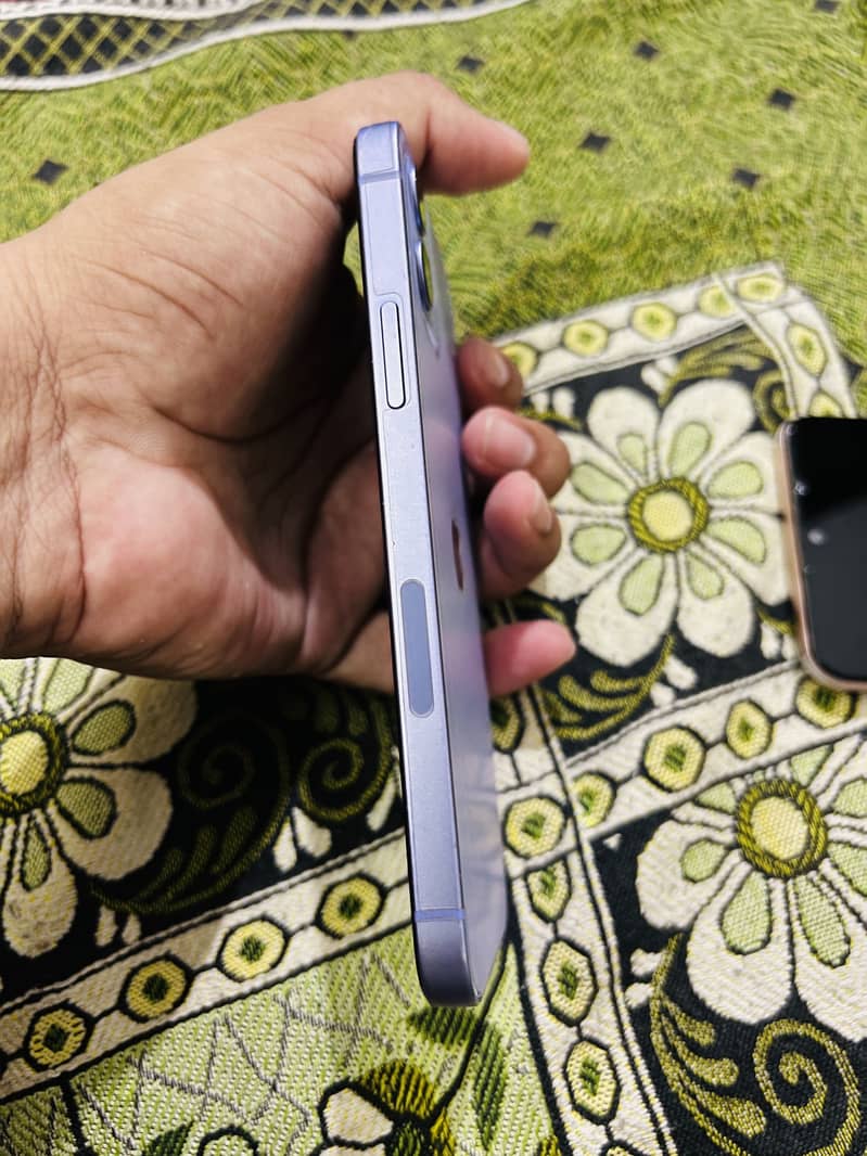 iphone 12 3