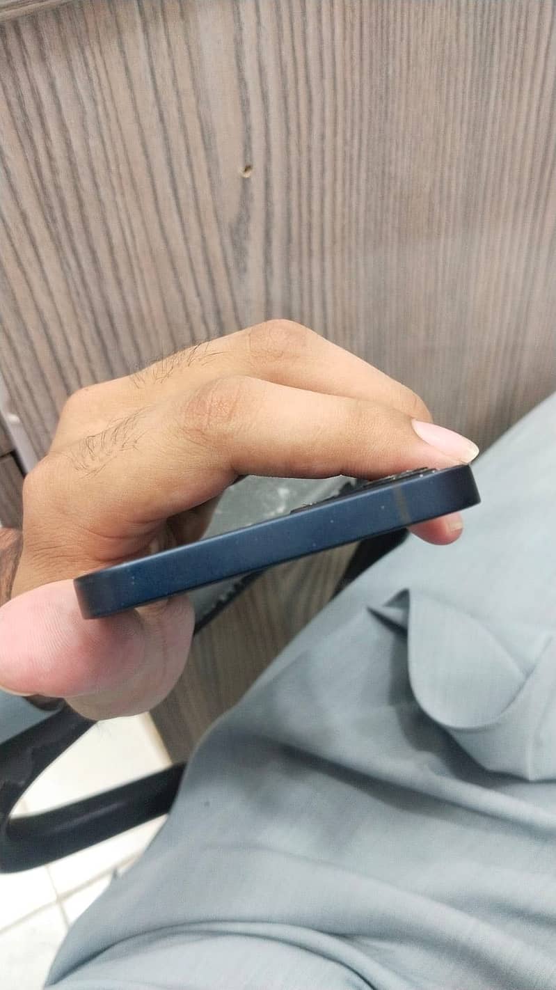 Iphone 12 3