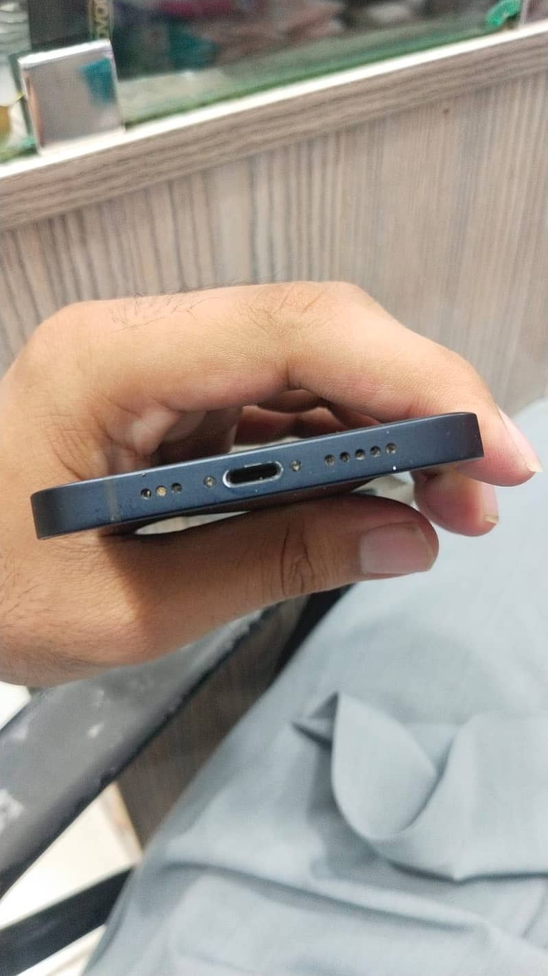 Iphone 12 4