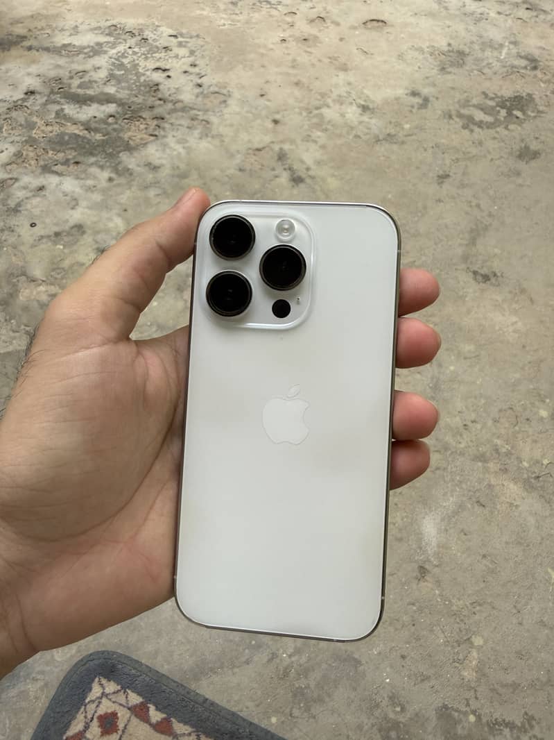 IPhone 14 Pro 0