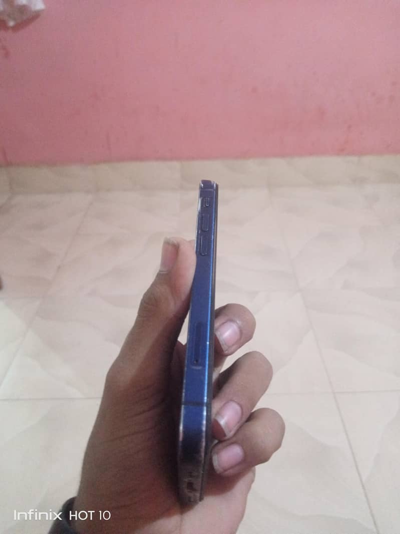 Apple iPhone 12 mini 2