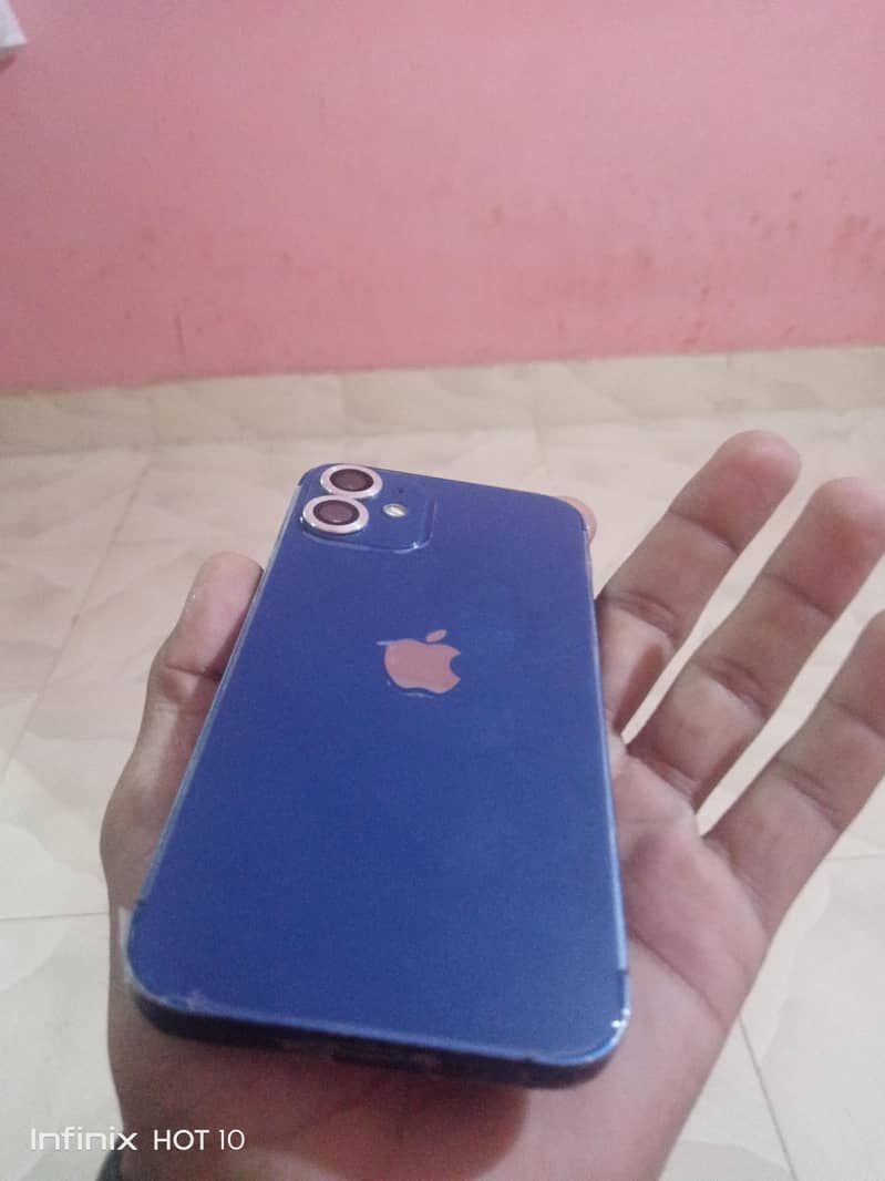 Apple iPhone 12 mini 4
