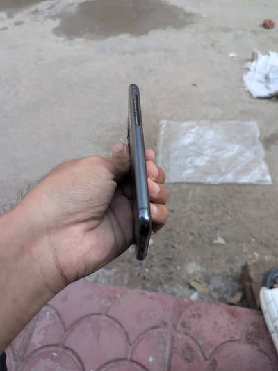 Apple iPhone 11 Pro