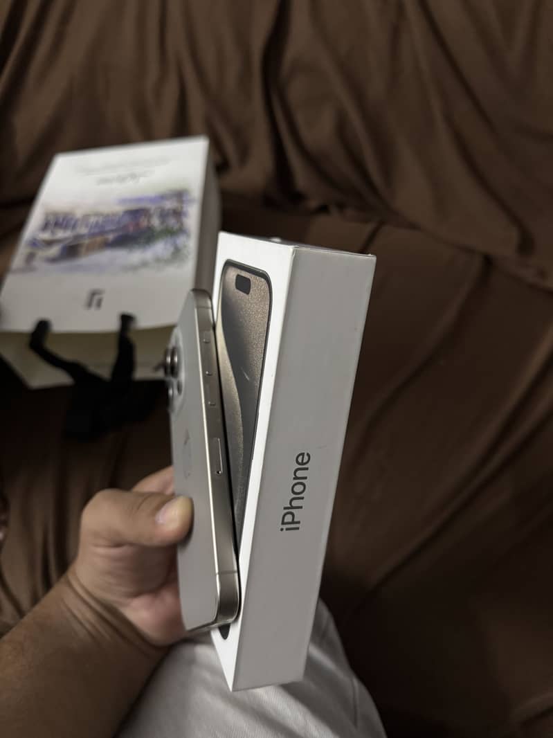 Apple iPhone 15 Pro 1