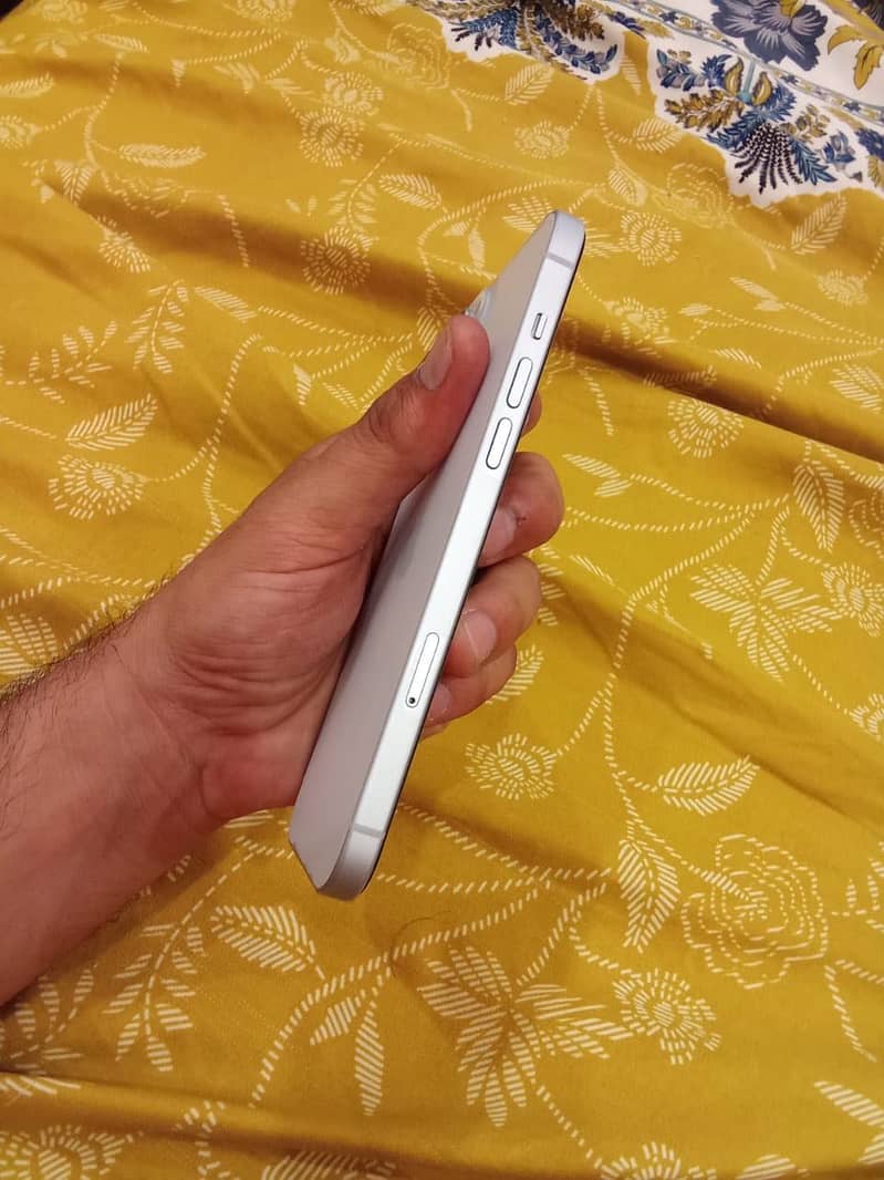 Apple iPhone 15 plus bypass 2