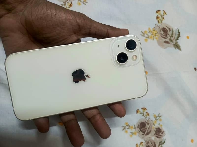 Apple iPhone 13 2