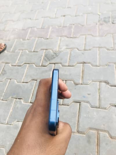 Itel City 100