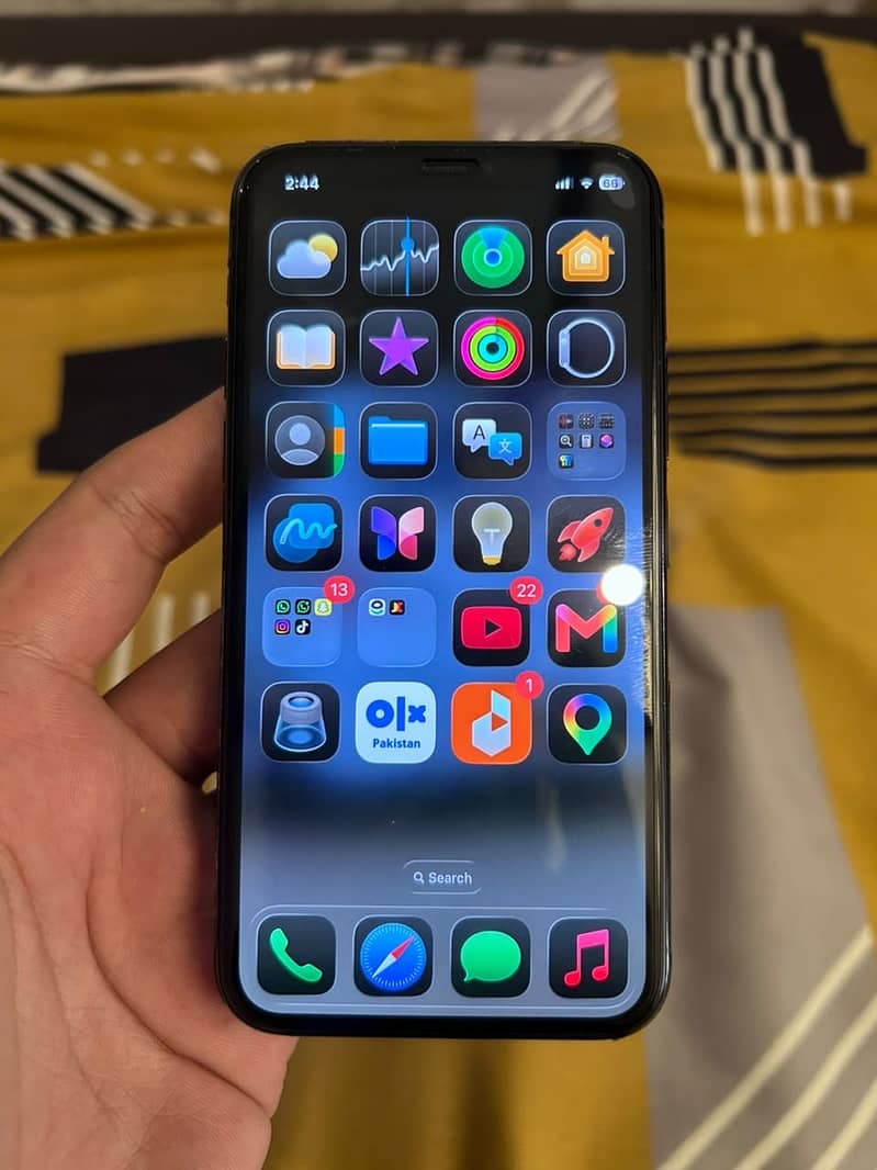 Apple iPhone 11 Pro 6
