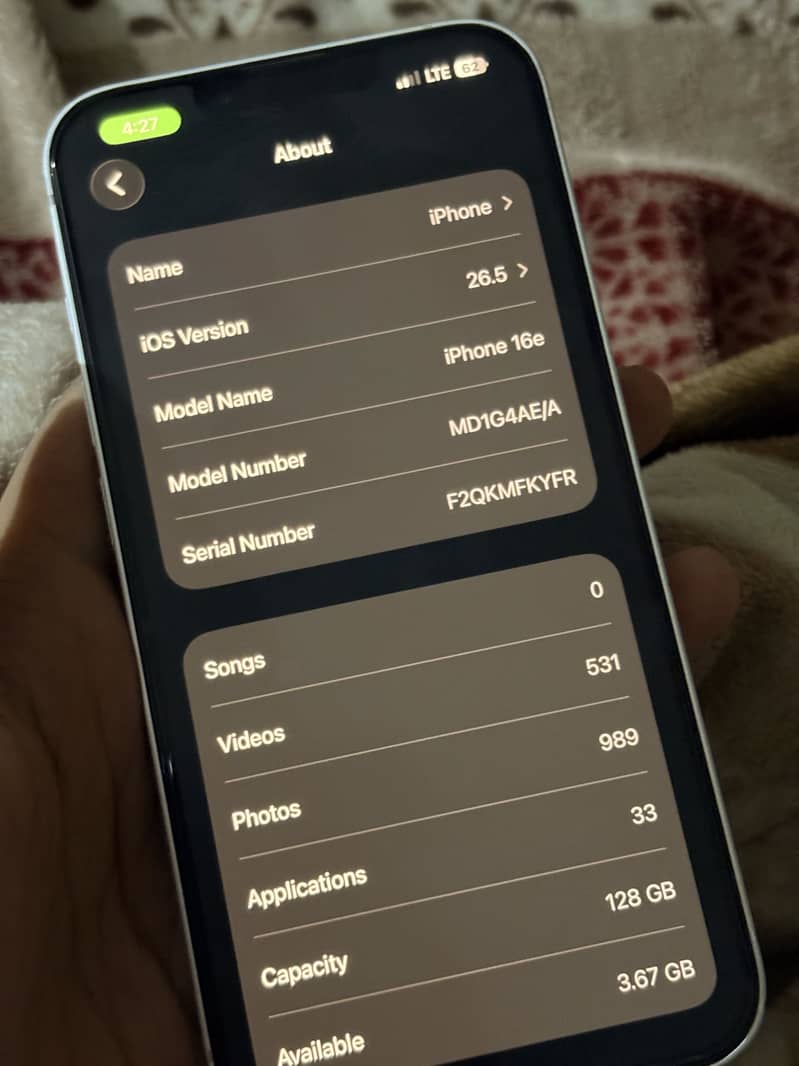 Apple iPhone 16e 1
