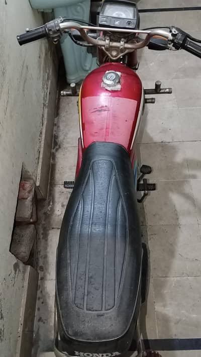 Yamaha Dhoom YD 70cc 2015 model