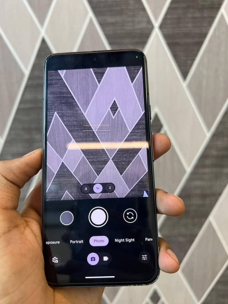 Google Pixel 8 5