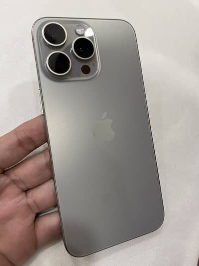 Apple iPhone 15 Pro Max | Natural Titanium 256gb