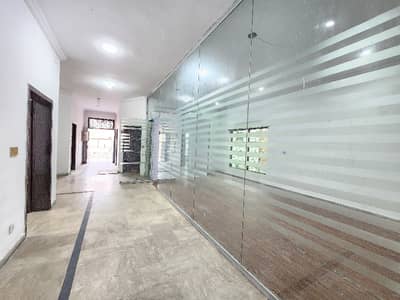 1 Kanal 1st Floor 7 Rooms For Rent