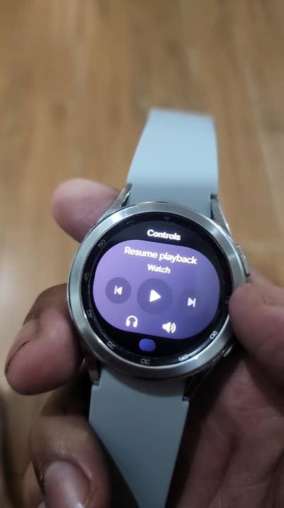 watch 4 classic for parts (boot loop issue)