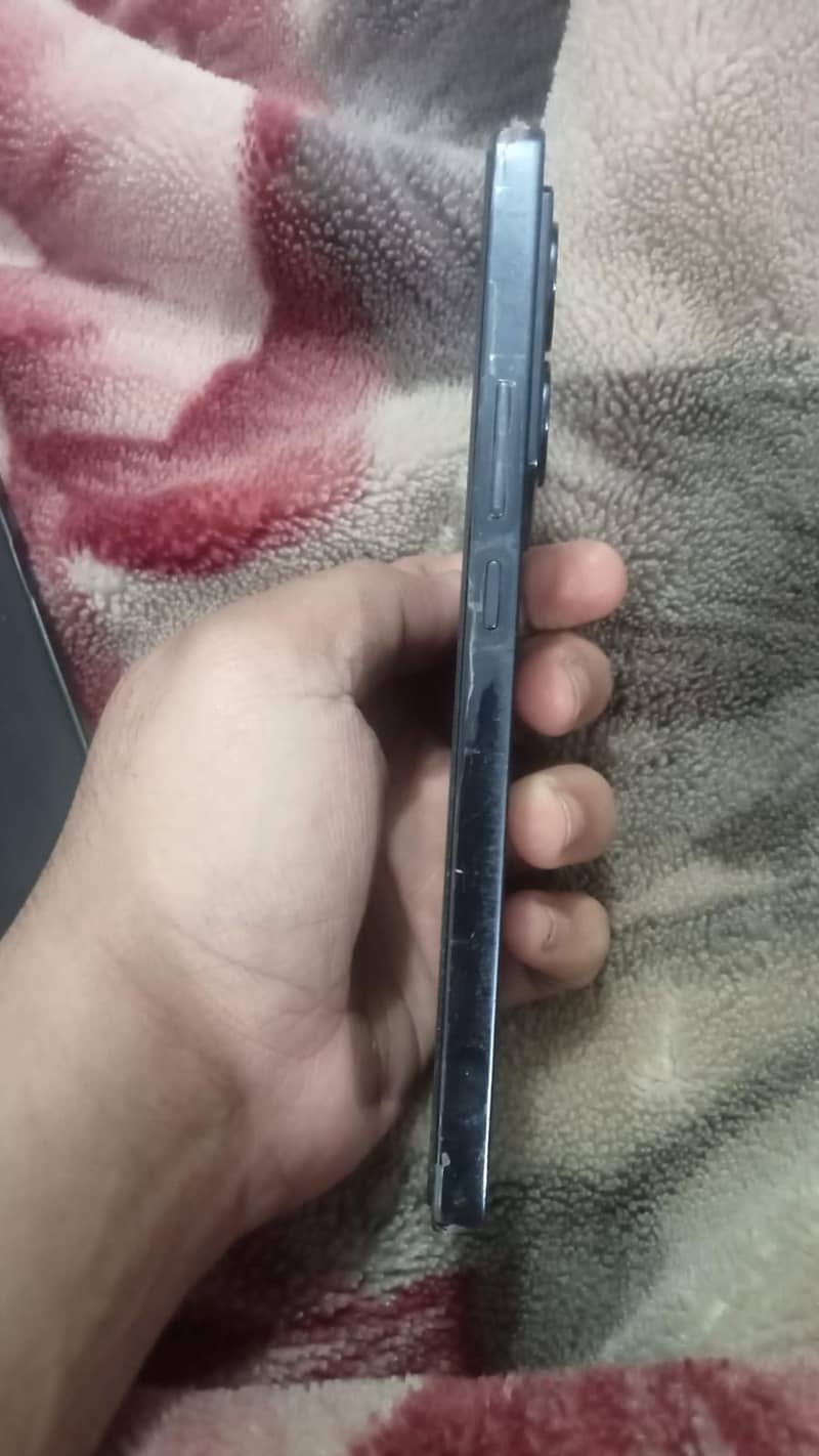 Infinix Note 40 4