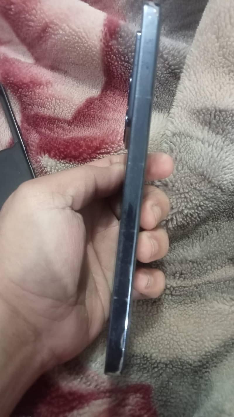 Infinix Note 40 5