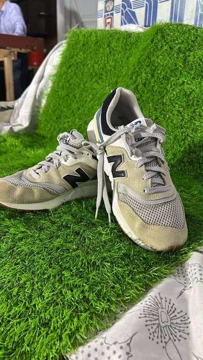 New balance shoes size 41 9/10 condition preloved