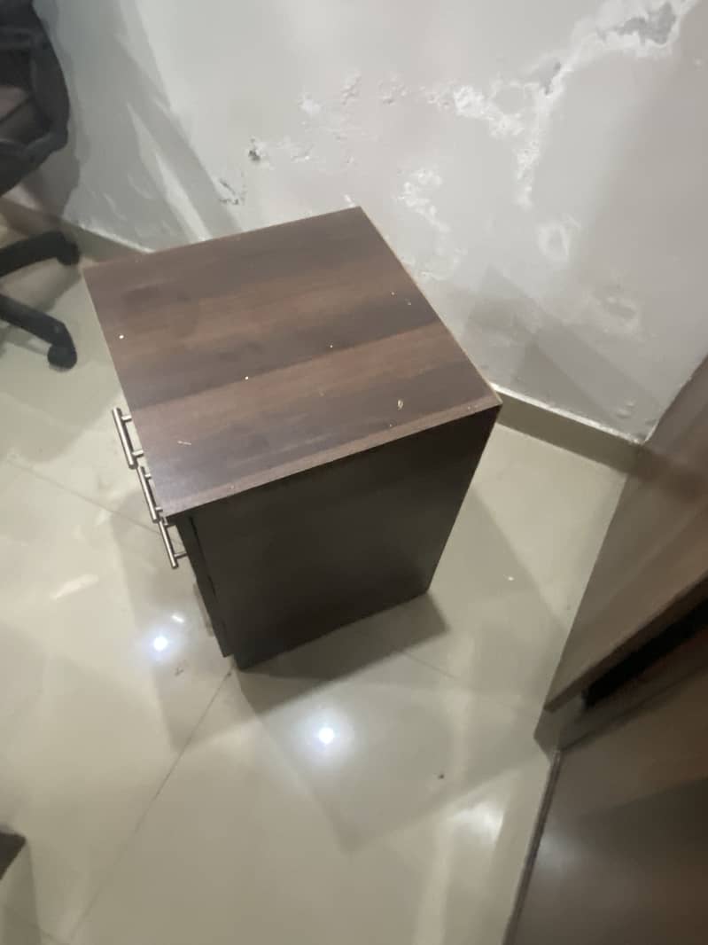 Executive table with side table & computer table set (good condition) 3