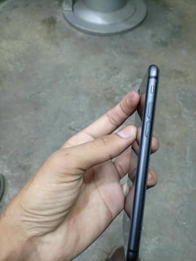 Apple iPhone 8