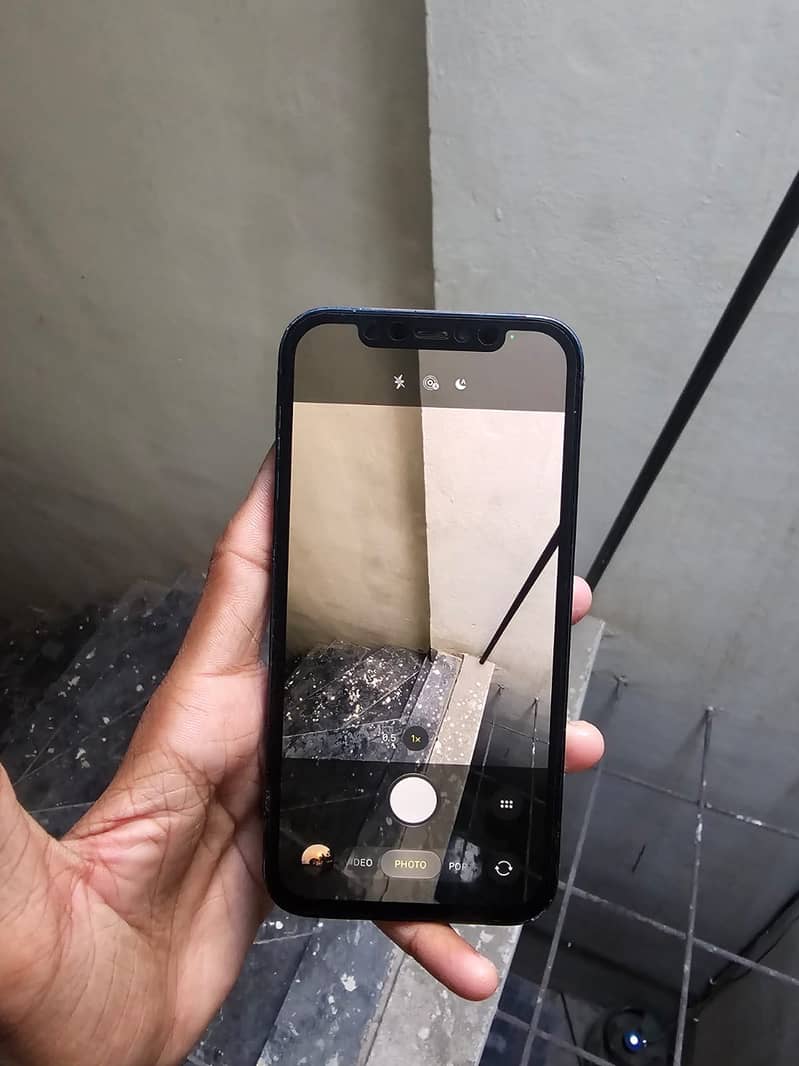 Apple iPhone 12 1