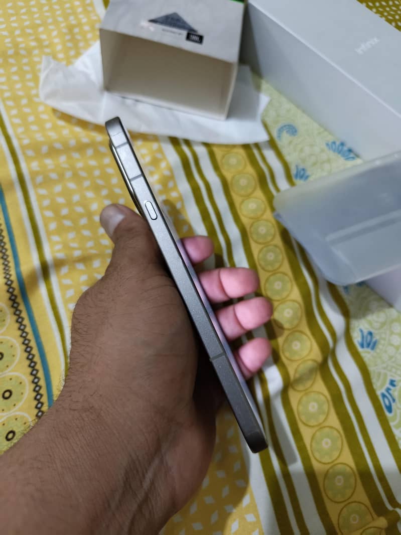 Infinix Note 60 Pro 7