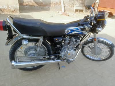 Honda 125.25 Model. Balck used Honda