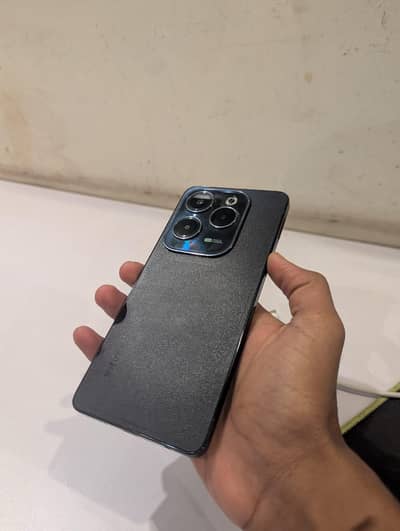 Infinix Hot 40i