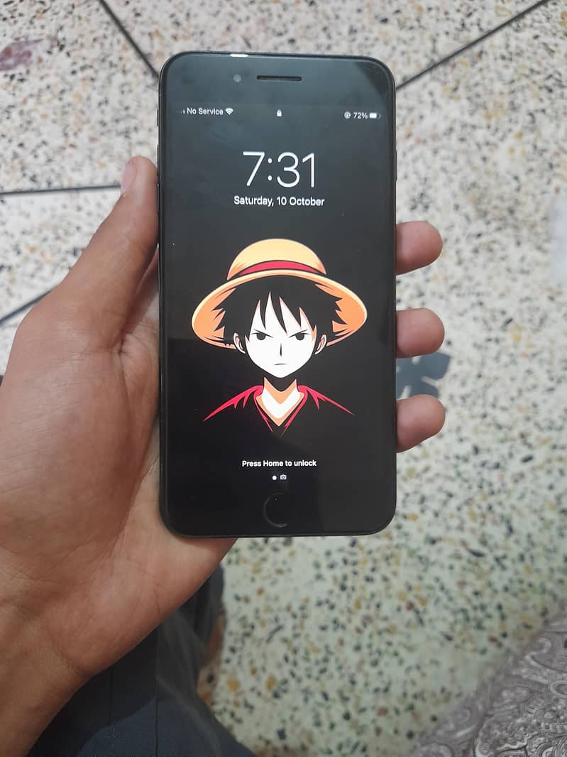Apple iPhone 7 Plus 1
