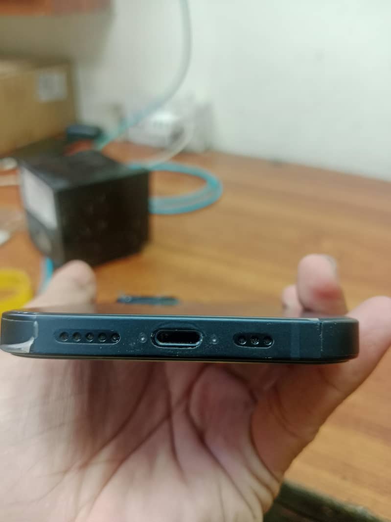 Iphone 13 JV 3