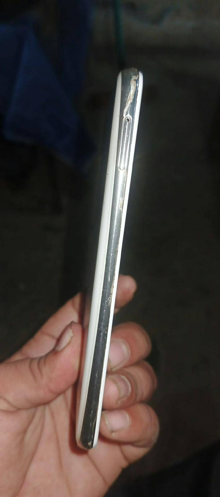 Sharp Aquos R2 1