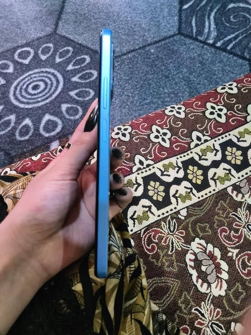 Xiaomi Redmi Note 12 2