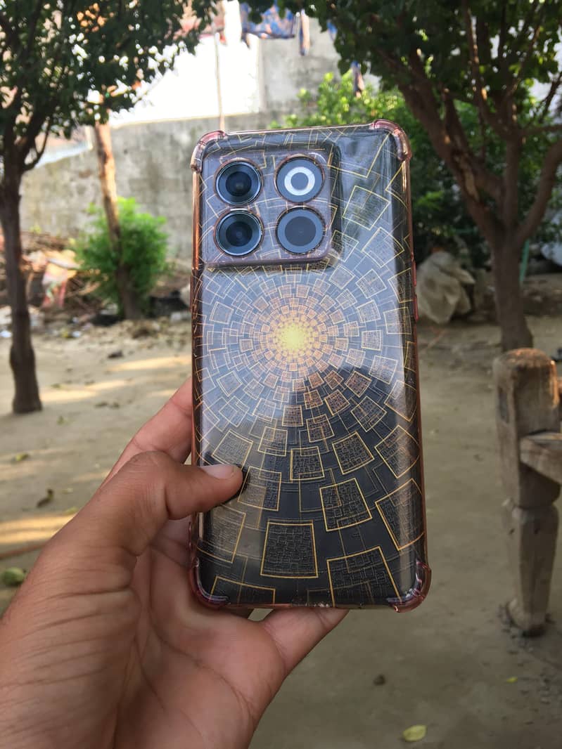 One Plus 10T 1