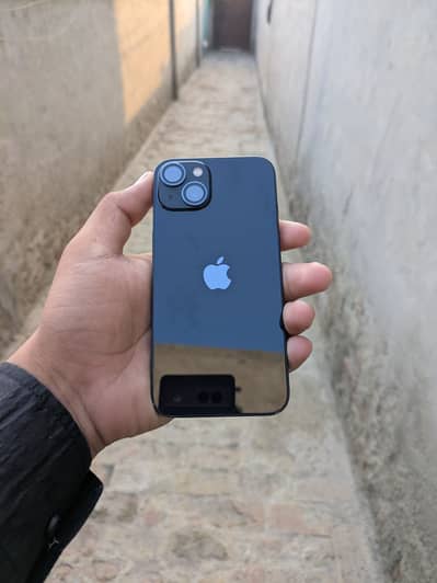 Apple iPhone 13