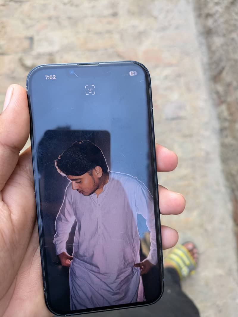 Apple iPhone 13 1