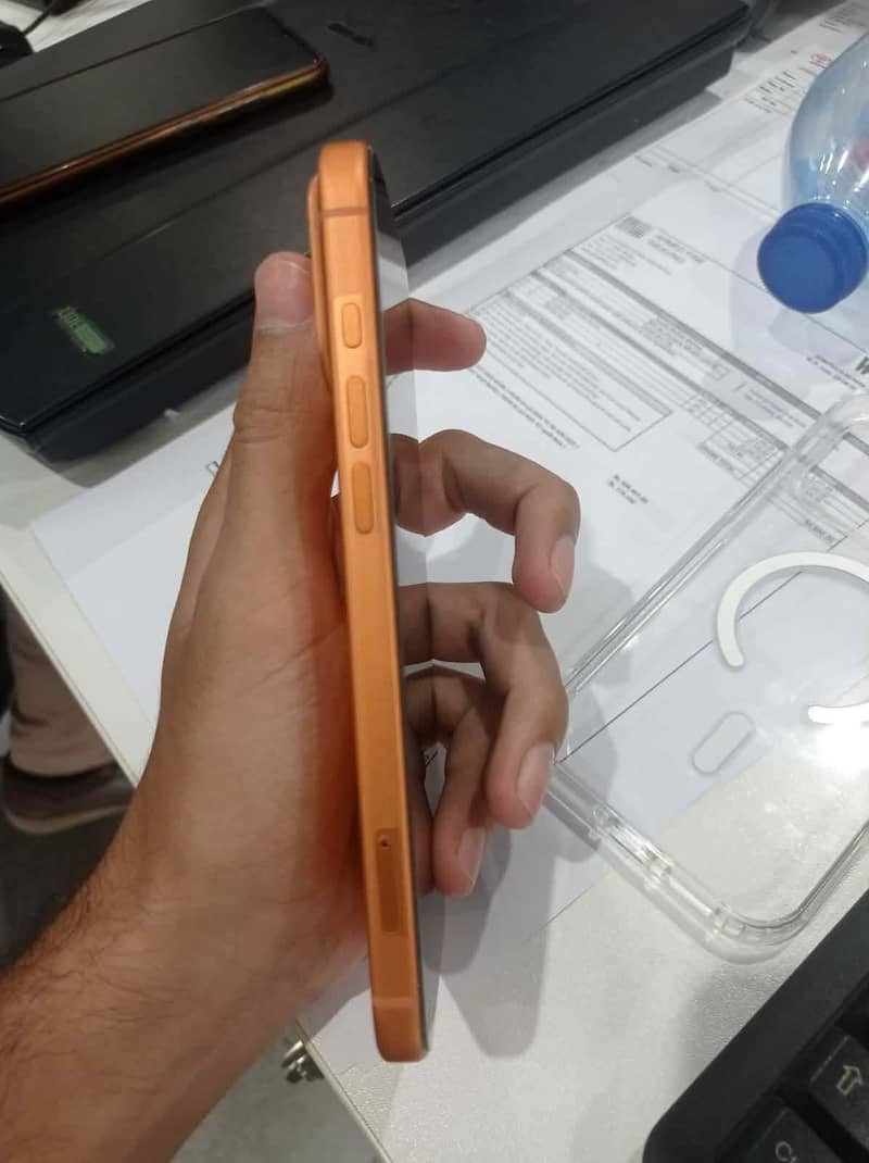Apple iPhone 17 Pro Max 7