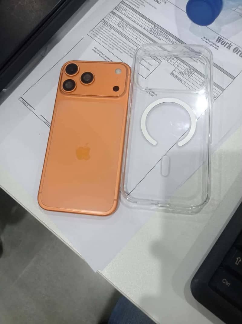 Apple iPhone 17 Pro Max 10