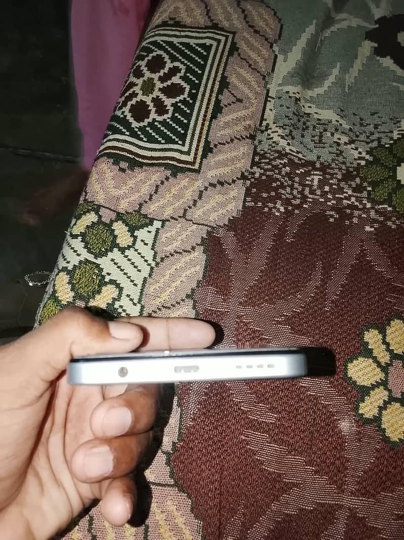 Realme C71 1