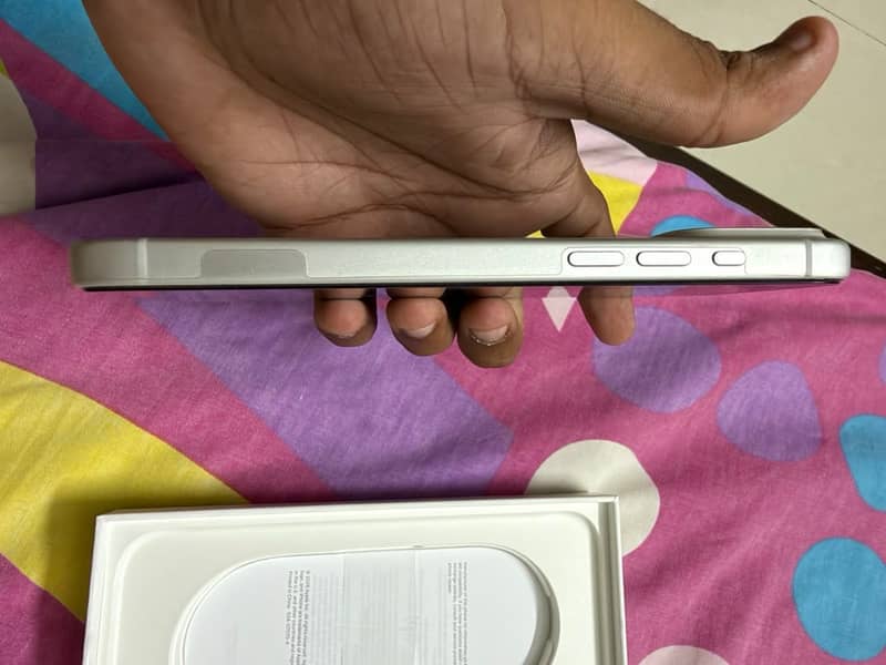 Apple iPhone 17 Pro Max 3