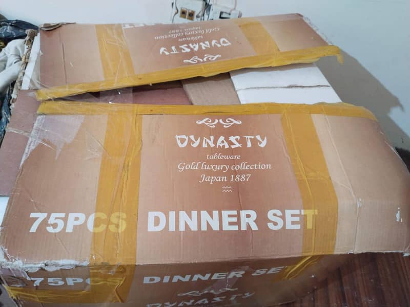 BONE CHINA DINNER SET 7