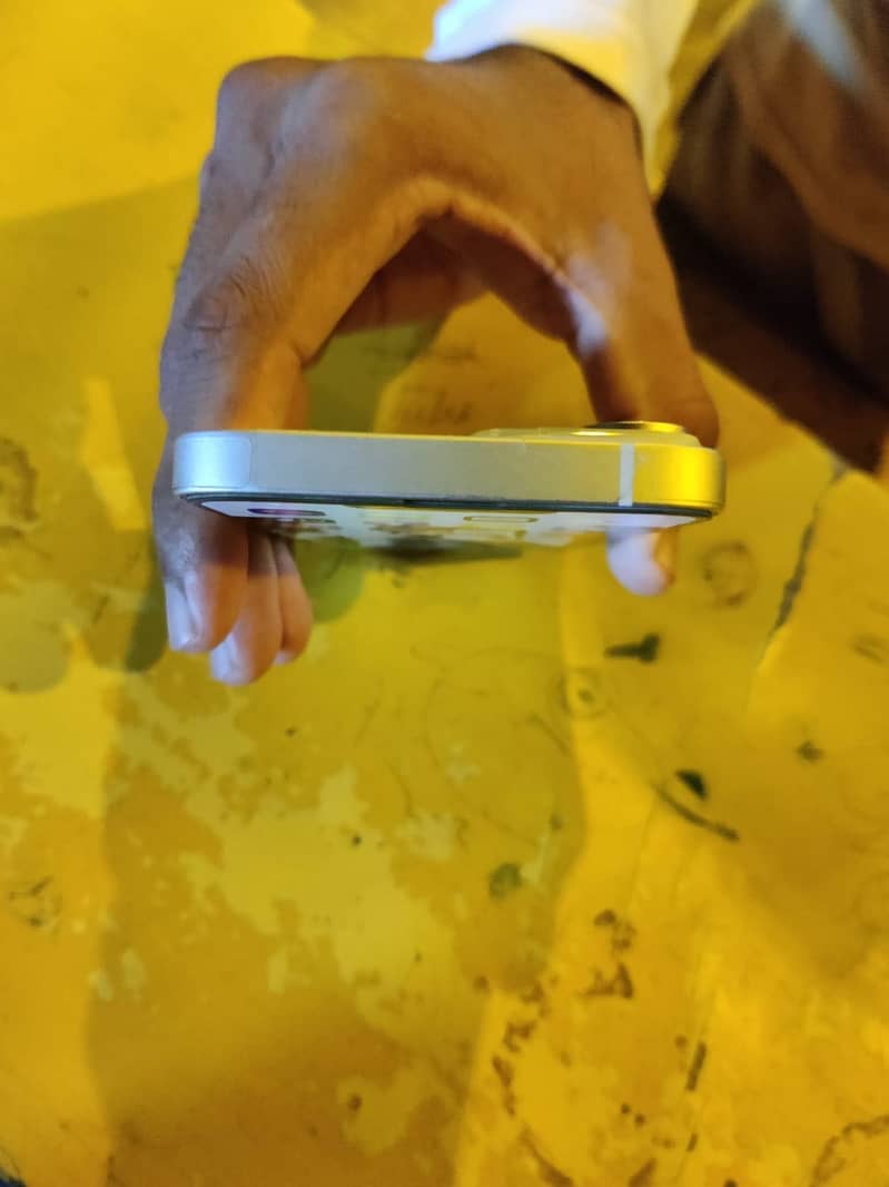 Apple iPhone 14 jv 5