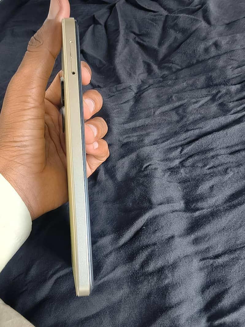 Tecno Spark 20C 2