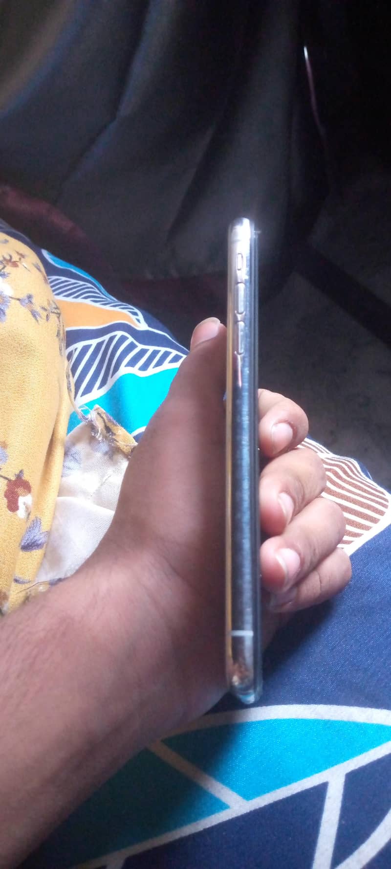 Apple iPhone X 4