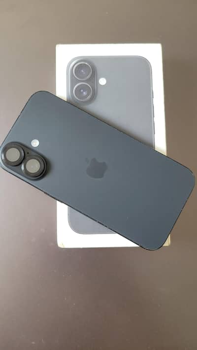 Apple iPhone 16