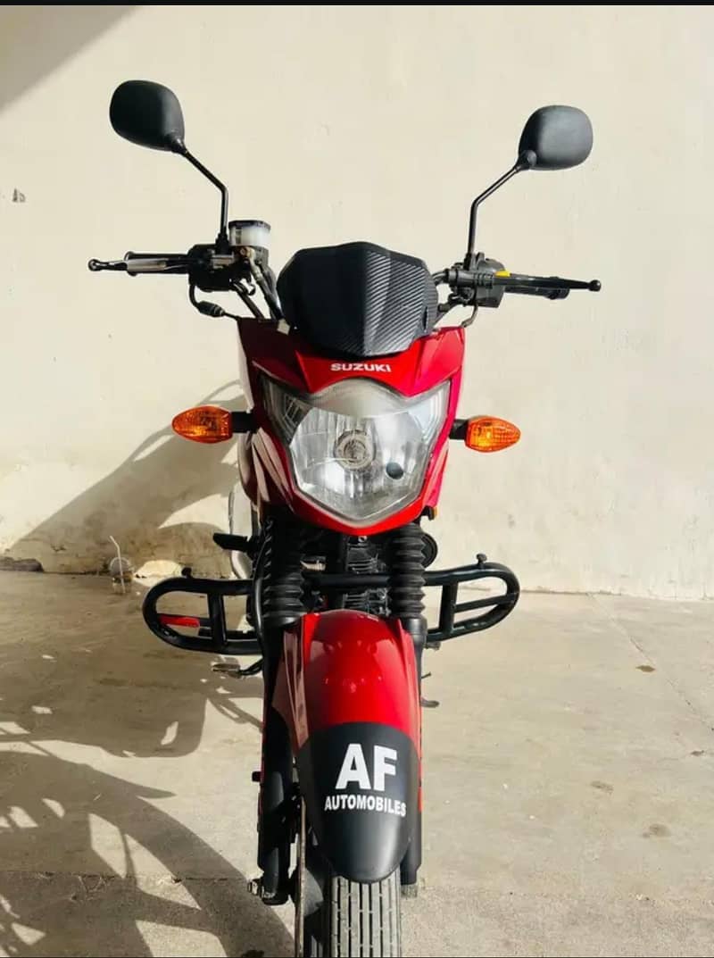 Suzuki GR 150 2