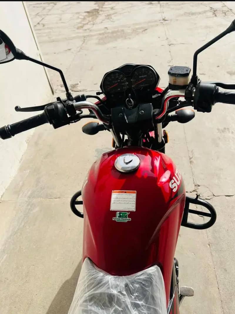 Suzuki GR 150 4