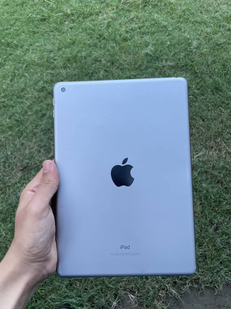 Ipad 6th generation 128 1