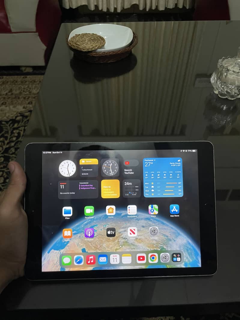 Ipad 6th generation 128 9