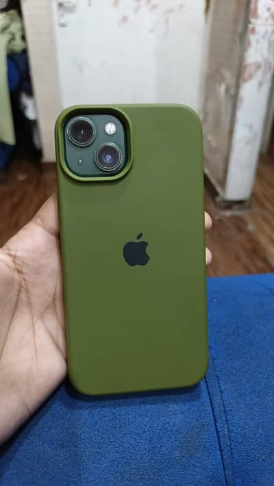 Apple iPhone 13